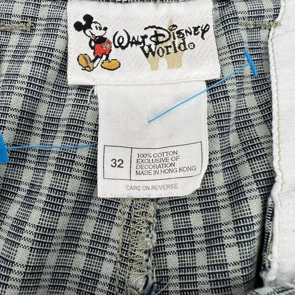 Disney Animal Kingdom Cast Member Plaid Shorts Lot (2) Size 32 - Picture 4 of 5